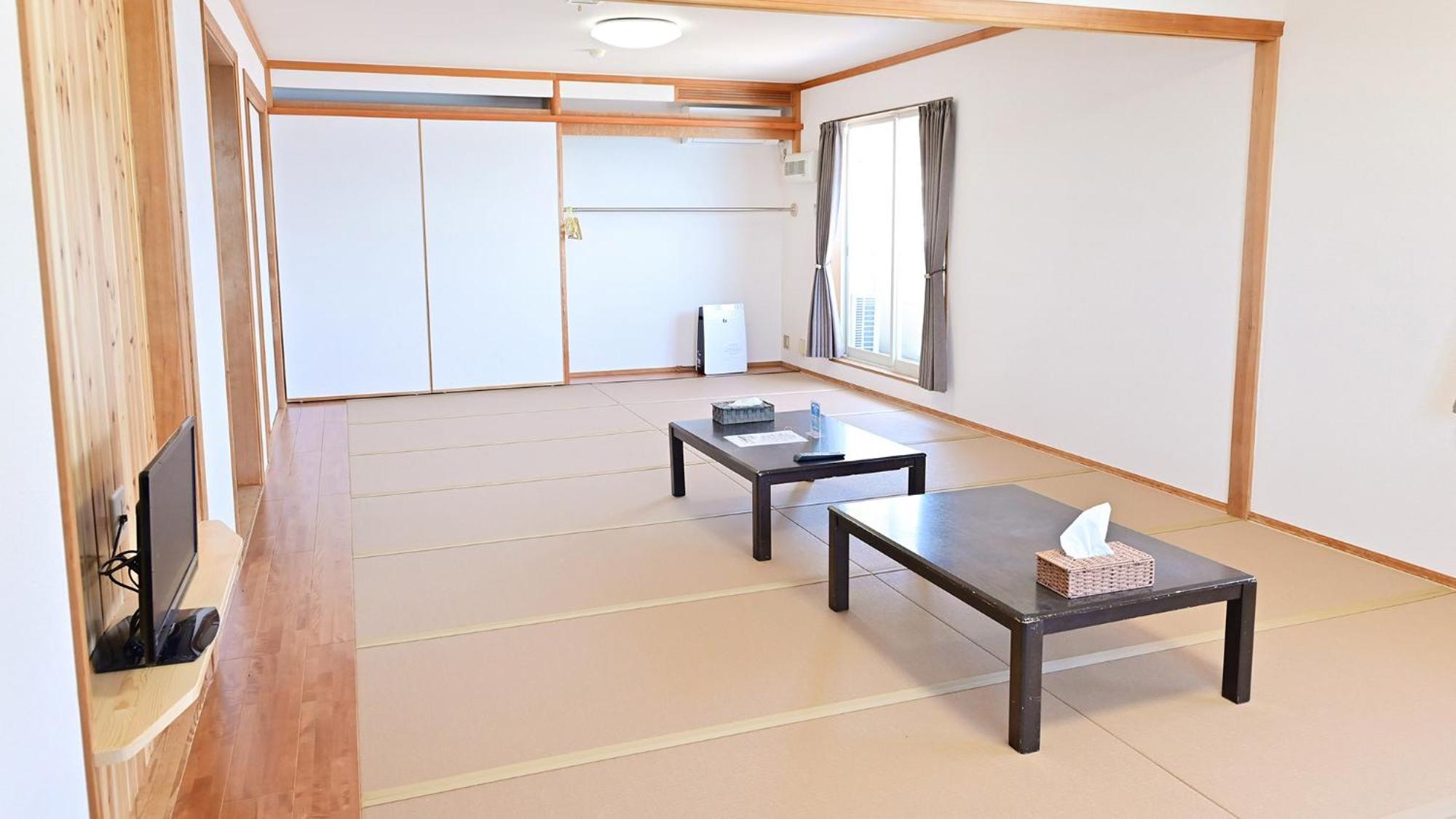 Biwa-Lakeside Cottage B B Dylan Minamikomatsu Quarto foto