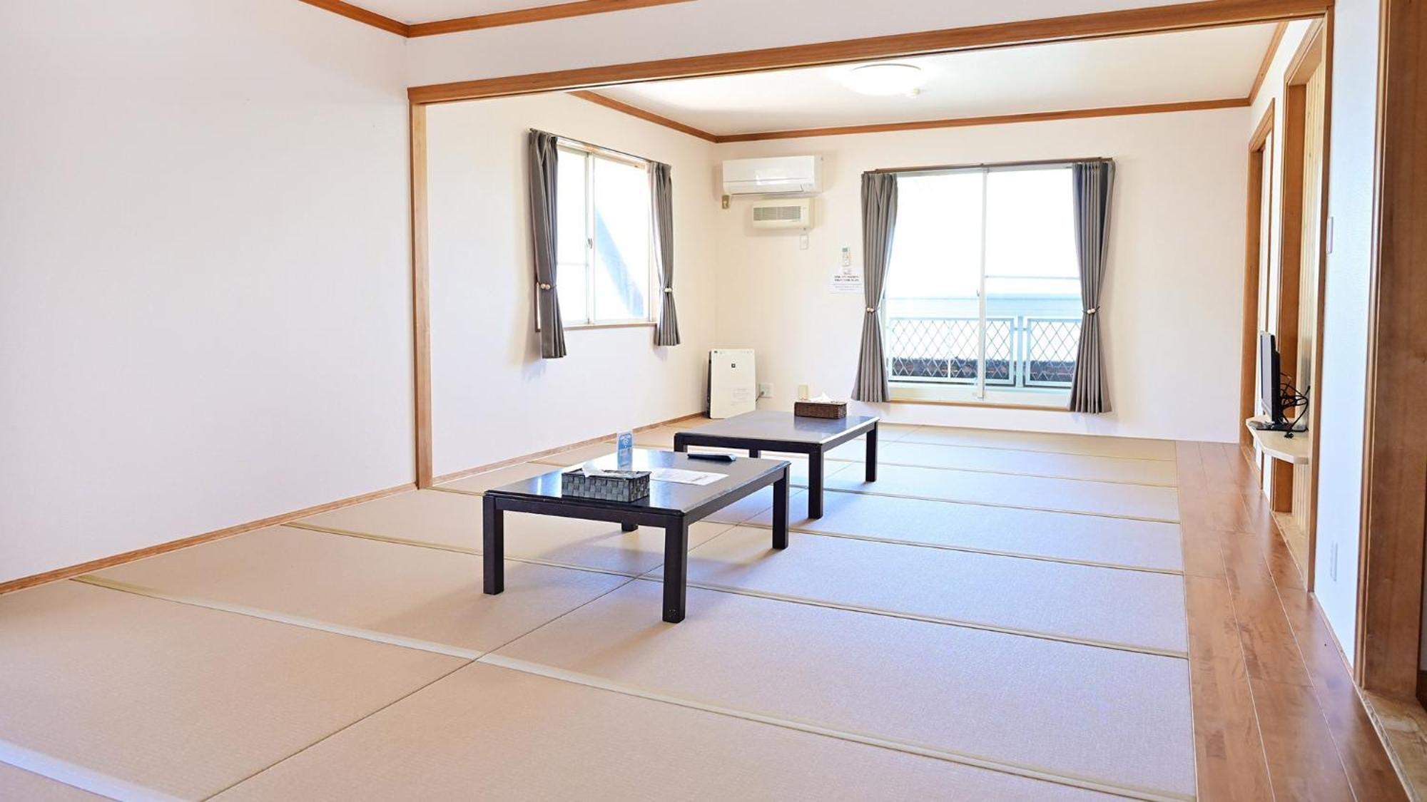 Biwa-Lakeside Cottage B B Dylan Minamikomatsu Quarto foto